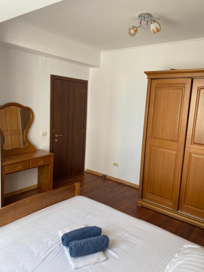 VIRGO Apartaments Summerland Mamaia Bagian luar foto