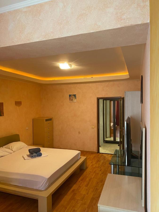 VIRGO Apartaments Summerland Mamaia Bagian luar foto